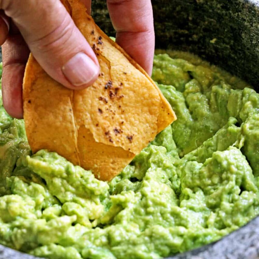 Simple and Delicious Guacamole Without Cilantro