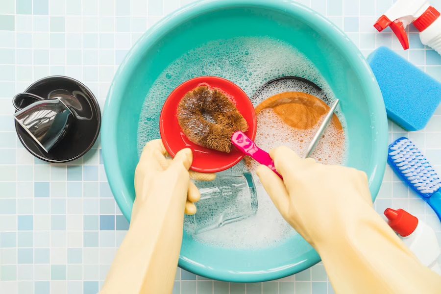 How to Get Stains Out of Plastic Tupperware