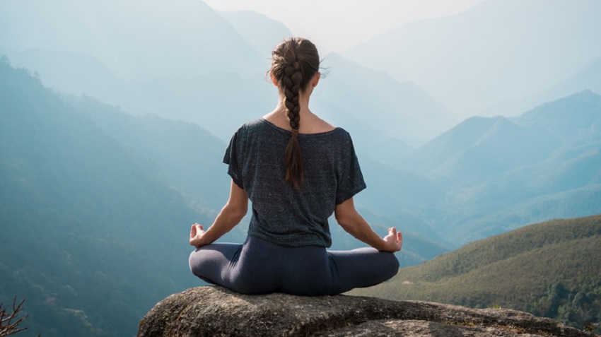 Why do I feel tingly when I meditate?