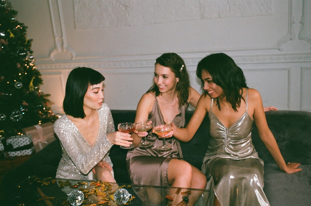Sustainable Soiree: Eco-Friendly Fashion and Beauty Hacks for Your Next Party