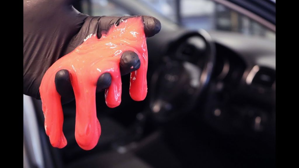 How to use car cleaning goo