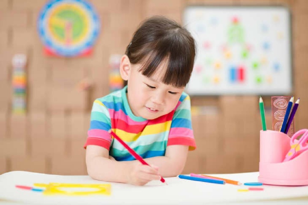 What is gift to a drawing artist